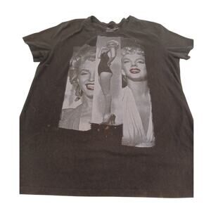 Marilyn Monroe Juniors Graphic T-shirt Size XXL 19 Black -Flaws